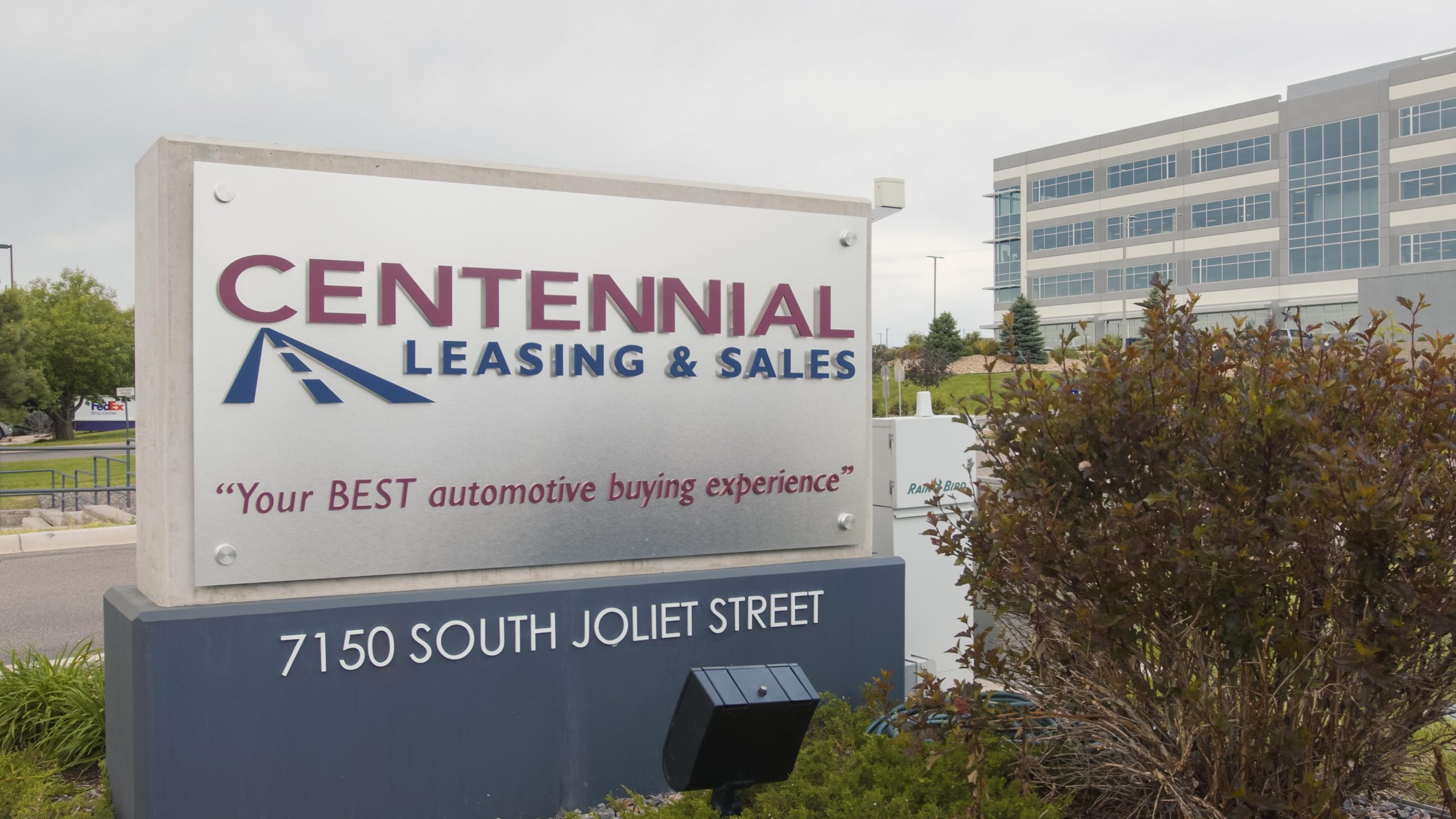 sign for the best place to buuy used cars in Denver