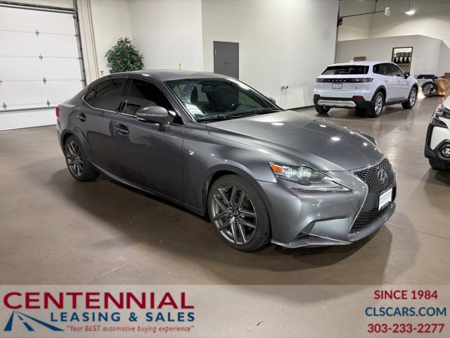 2016 Lexus IS 350's photo