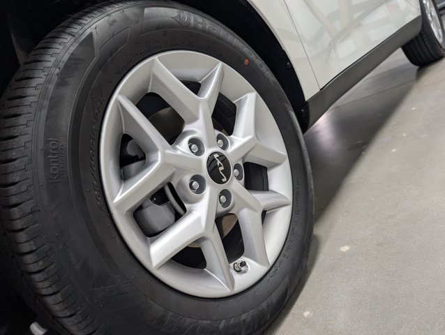 2025 Kia Soul LX - Photo 9