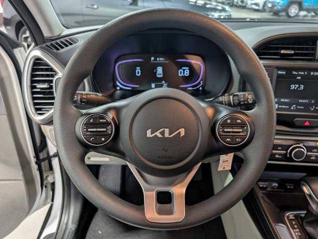 2025 Kia Soul LX - Photo 15