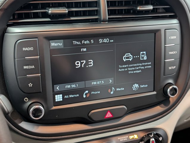 2025 Kia Soul LX - Photo 17