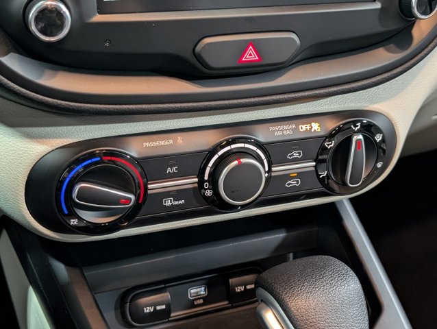 2025 Kia Soul LX - Photo 19