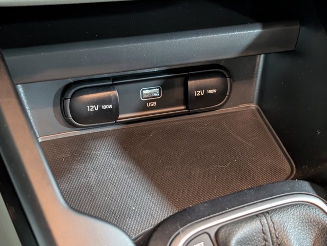 2025 Kia Soul LX - Photo 21