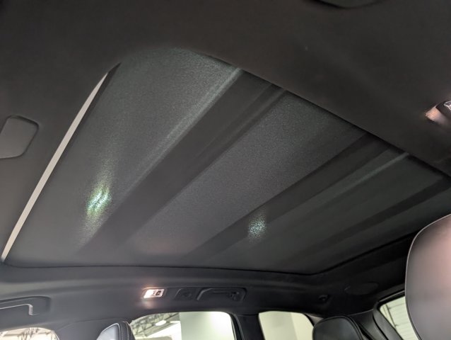 2021 Volvo XC60 R-Design - Photo 11