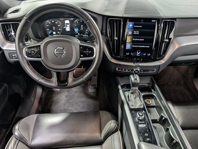 2021 Volvo XC60 R-Design - Photo 13