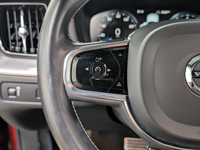 2021 Volvo XC60 R-Design - Photo 15