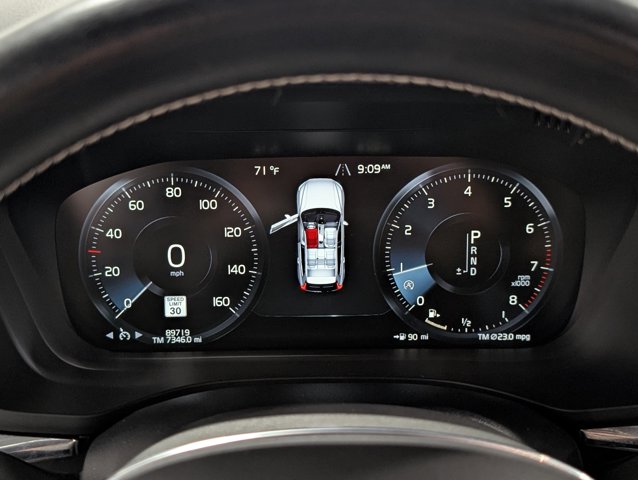 2021 Volvo XC60 R-Design - Photo 17