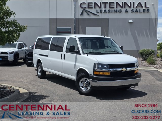 2024 Chevrolet Express 3500 LT Extended's photo