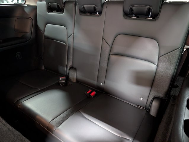 2025 Nissan Pathfinder SL - Photo 12