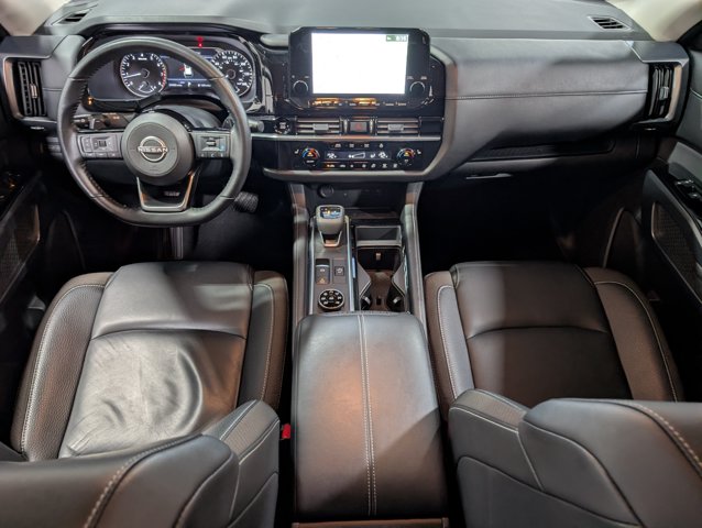 2025 Nissan Pathfinder SL - Photo 14