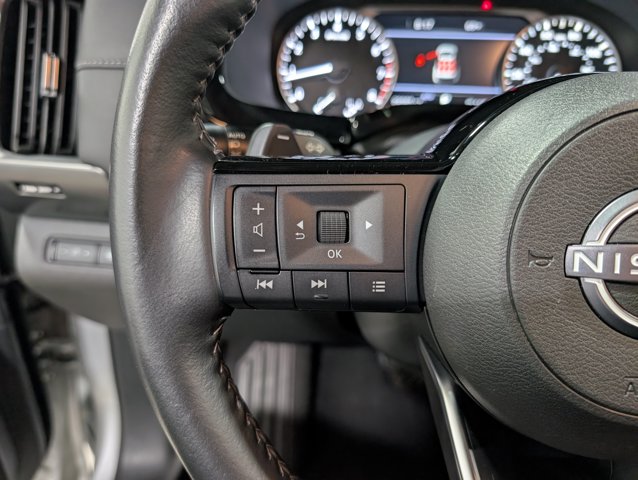 2025 Nissan Pathfinder SL - Photo 15