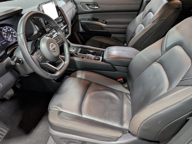 2025 Nissan Pathfinder SL - Photo 10