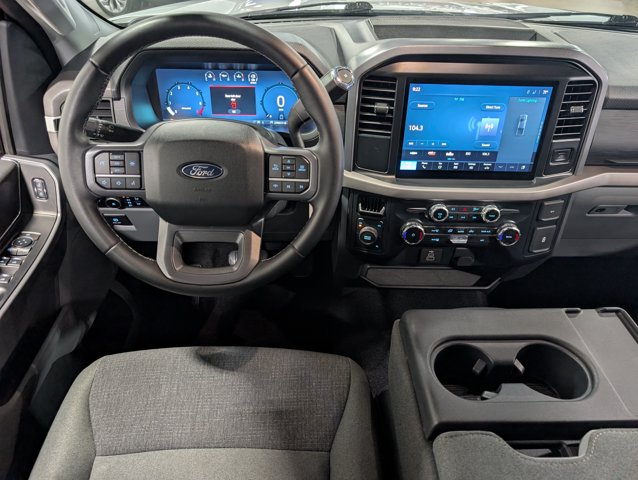 2025 Ford F-150 XLT - Photo 13